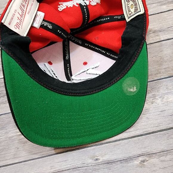 Mitchell & Ness Chicago Bulls heavily embroidered wool blend snap back hat - Picture 7 of 9